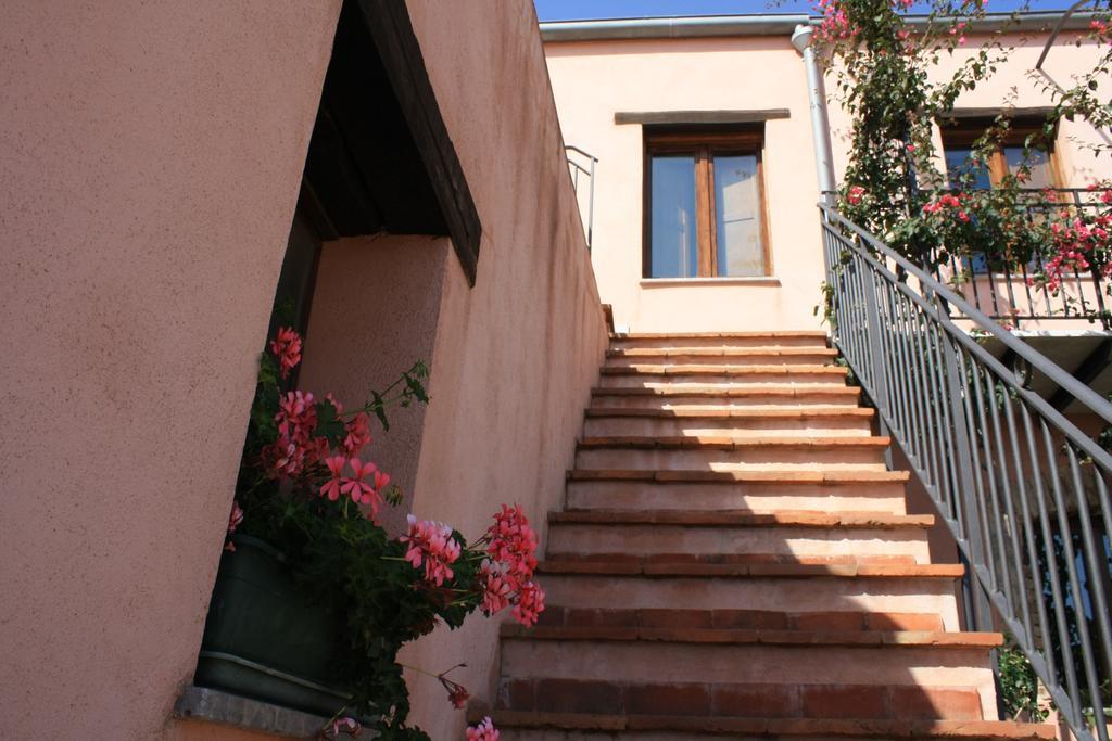 Agriturismo Case Tabarani Collesano Exterior photo