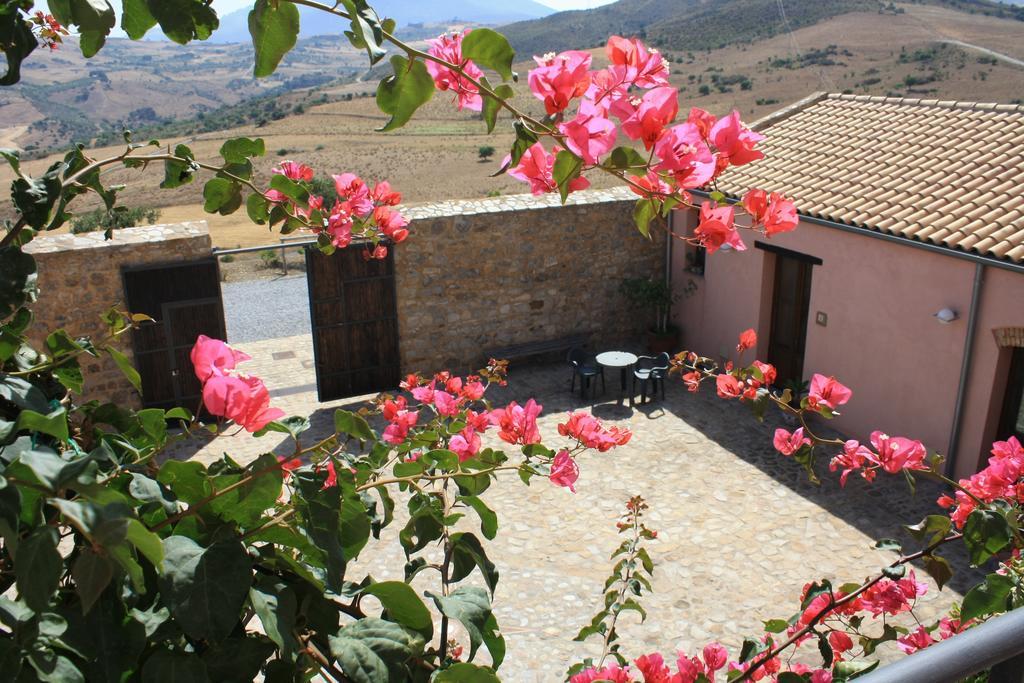 Agriturismo Case Tabarani Collesano Exterior photo