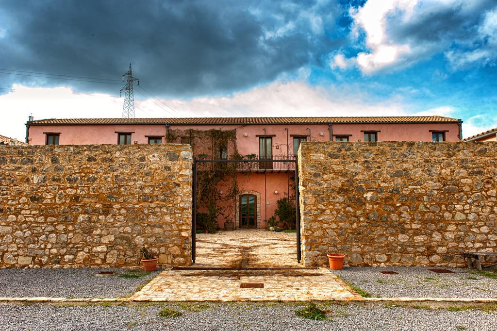 Agriturismo Case Tabarani Collesano Exterior photo
