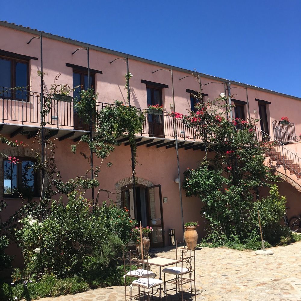 Agriturismo Case Tabarani Collesano Exterior photo