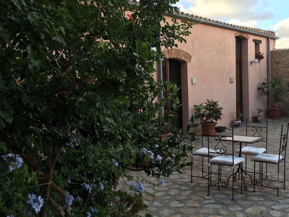 Agriturismo Case Tabarani Collesano Exterior photo